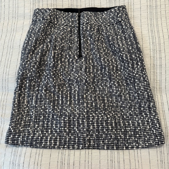 Ann Taylor pencil skirt - Picture 2 of 3